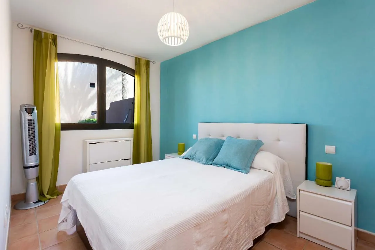 Vivienda Vacacional Con Piscina Y Wifi En Playa Paraiso Adeje Costa Adeje  Spain